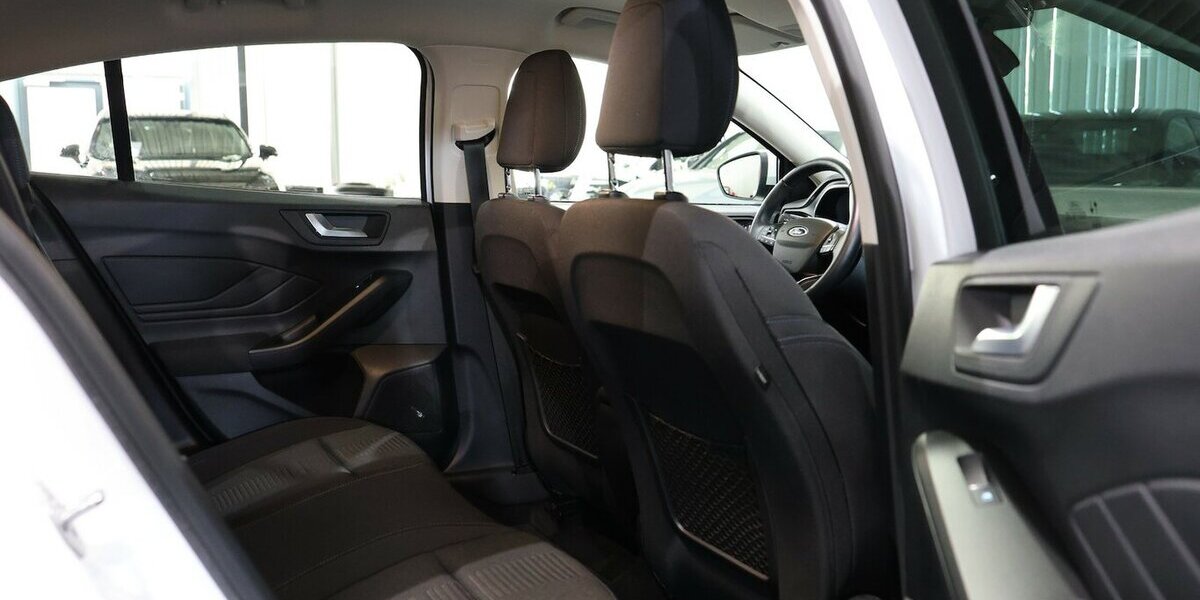 Ford Focus LIMOUSINE 1.5 EcoBlue ACTIVE WHITE / LED 83.000 km 14.331 &euro; Hamm 59077