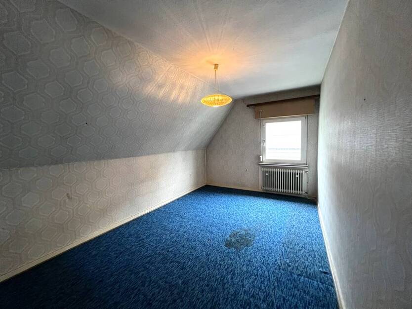 Sanierungsbedürftige Doppelhaushälfte in Dortmund-Brackel 5 zimmer