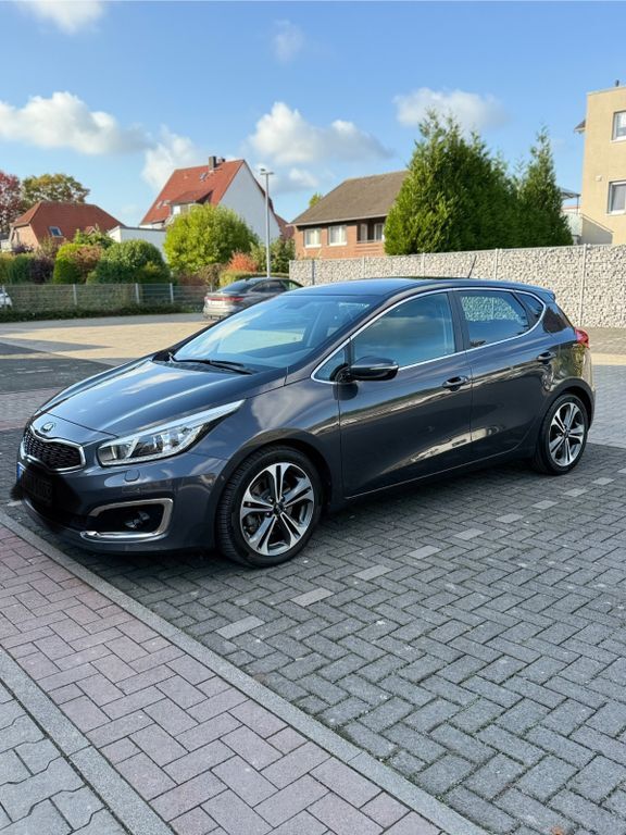 Kia ceed / Ceed 133.000 km 10.400 € Hamm 59075