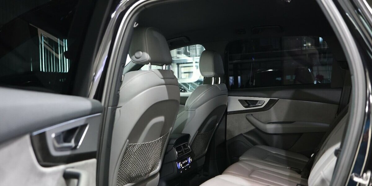 Audi Q7 3.0 TDI Q S-LINE SPORT BLACK / 7-SITZER / TOP 129.000 km 33.444 &euro; Hamm 59077