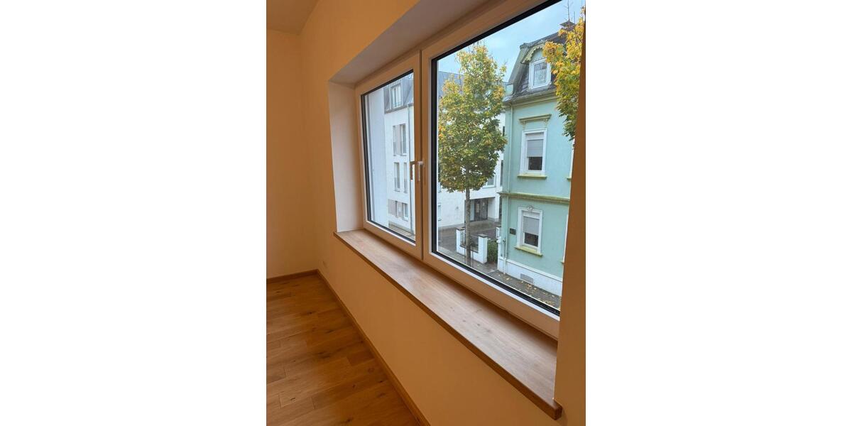 Große, kernsanierte Mietwohnung 5 zimmer