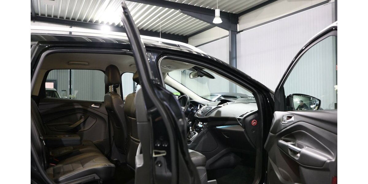 Ford Kuga 2.0 TDCI 4x4 TITANIUM / LEDER / NAVI+ 90.000 km 13.711 &euro; Hamm 59077