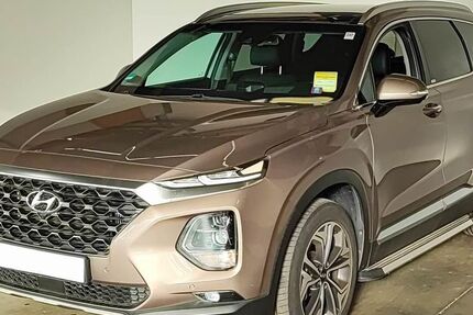 Hyundai SANTA FE 60.945 km 30.619 € Hamm 59067