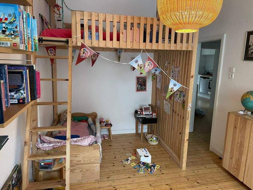 stilvolle 3-Zimmer-Altbauwohnung mit Balkon 3 zimmer