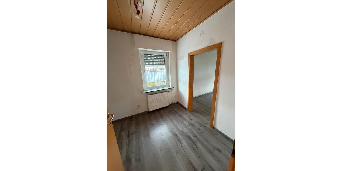 Altbau mit Charme auf 3 Etagen 4 zimmer