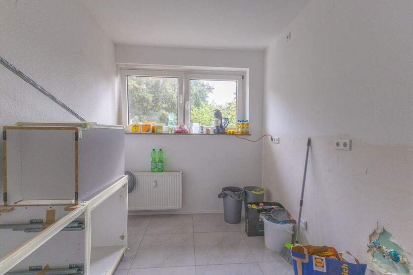 Menden Lendringsen – Renovierte Wohnung im 1.OG eines 5 FMH mit Südbalkon 3 zimmer