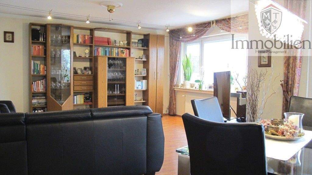Etagenwohnung Wickede (Ruhr) Wickede - 3 Zimmer, 93 m&sup2;, 149.000&euro; | Angebot:25835900