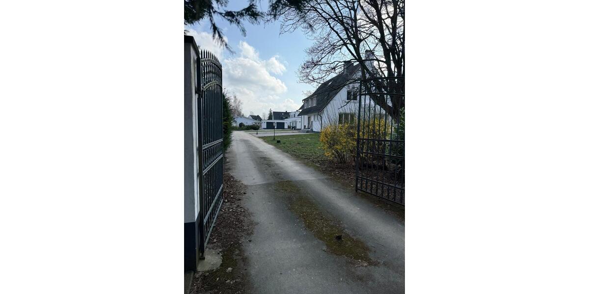 Doppelhaushälfte Soest - 6 Zimmer, 200 m&sup2;, 2.000&euro; | Angebot:25857395
