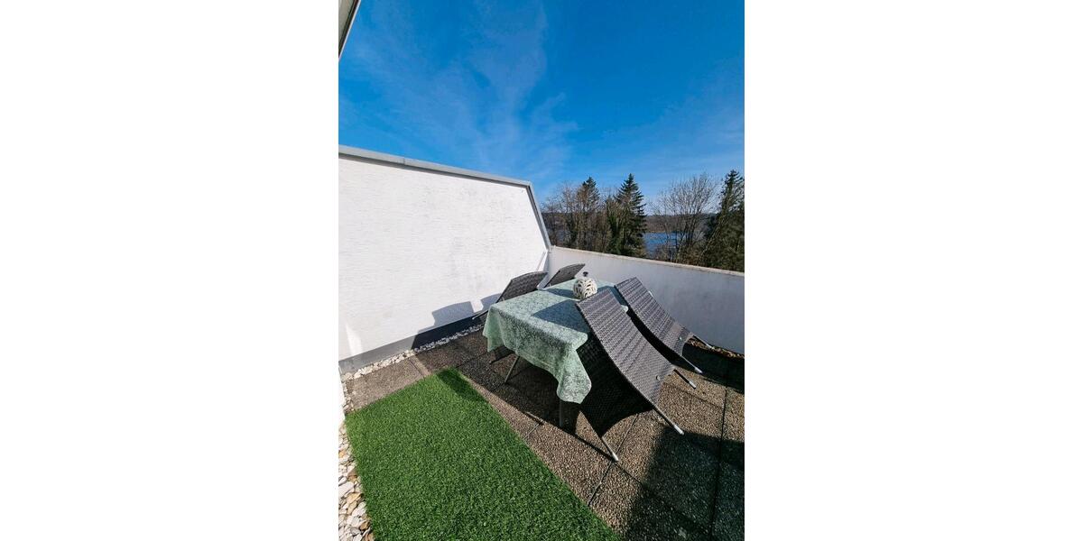 Eigentumswohnung Seeblick Schwimmbad Stellplatz Keller 2 zimmer