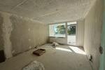 Exklusive 3-Zimmer Wohnung mit hochwertiger Ausstattung und nagelneuer EBK zimmer