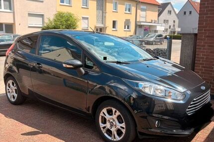 Ford Fiesta 127.000 km 3.999 &euro; Hamm 59067