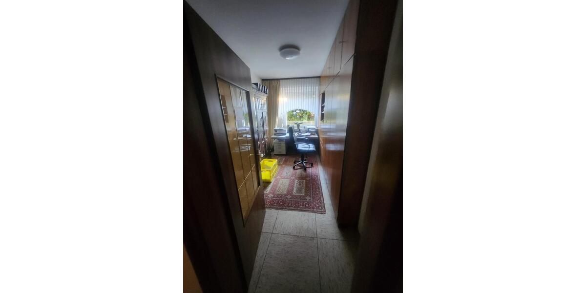 Erdgeschoßwohnung Dortmund Brackel - 4.5 Zimmer, 175 m&sup2;, 1.745&euro; | Angebot:26164554