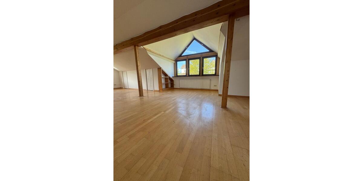 Etagenwohnung Menden (Sauerland) Berkenhofskamp - 6 Zimmer, 167 m&sup2;, 220.000&euro; | Angebot:26610251