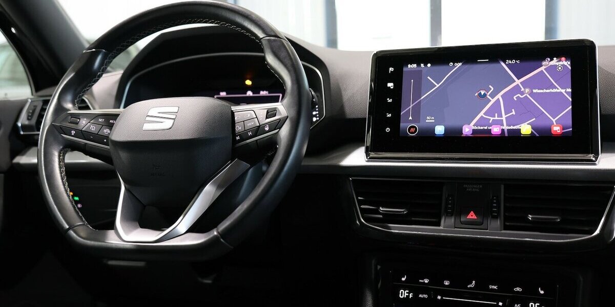Seat Tarraco 2.0 TDI DSG STYLE / 7-SITZER / LED / AHK 177.000 km 19.777 &euro; Hamm 59077