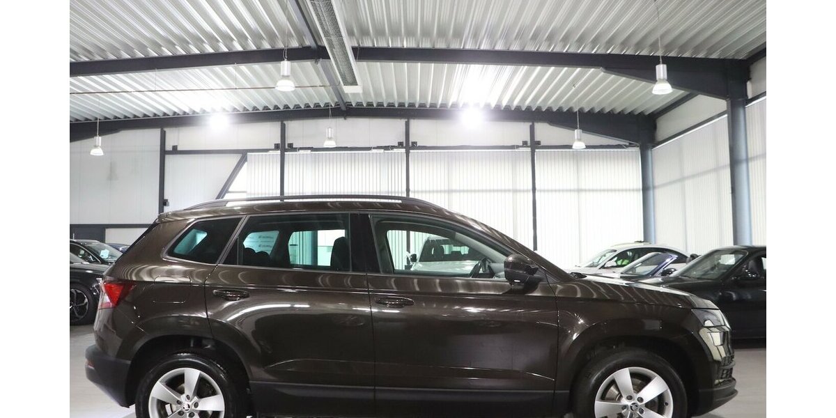Skoda Karoq 1.5 TSI AMBITION / NAVI+APPLE+ANDROID+DAB 90.000 km 15.577 &euro; Hamm 59077