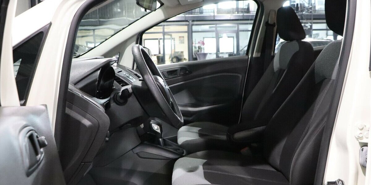 Ford EcoSport 1.5 / WHITE / AUTOMATIK / GEPFLEGT / 57.000 km 10.991 &euro; Hamm 59077