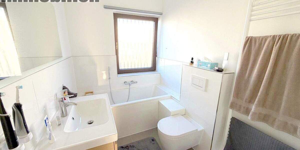 Reihenmittelhaus Holzwickede - 4 Zimmer, 110 m&sup2;, 365.000&euro; | Angebot:24250142