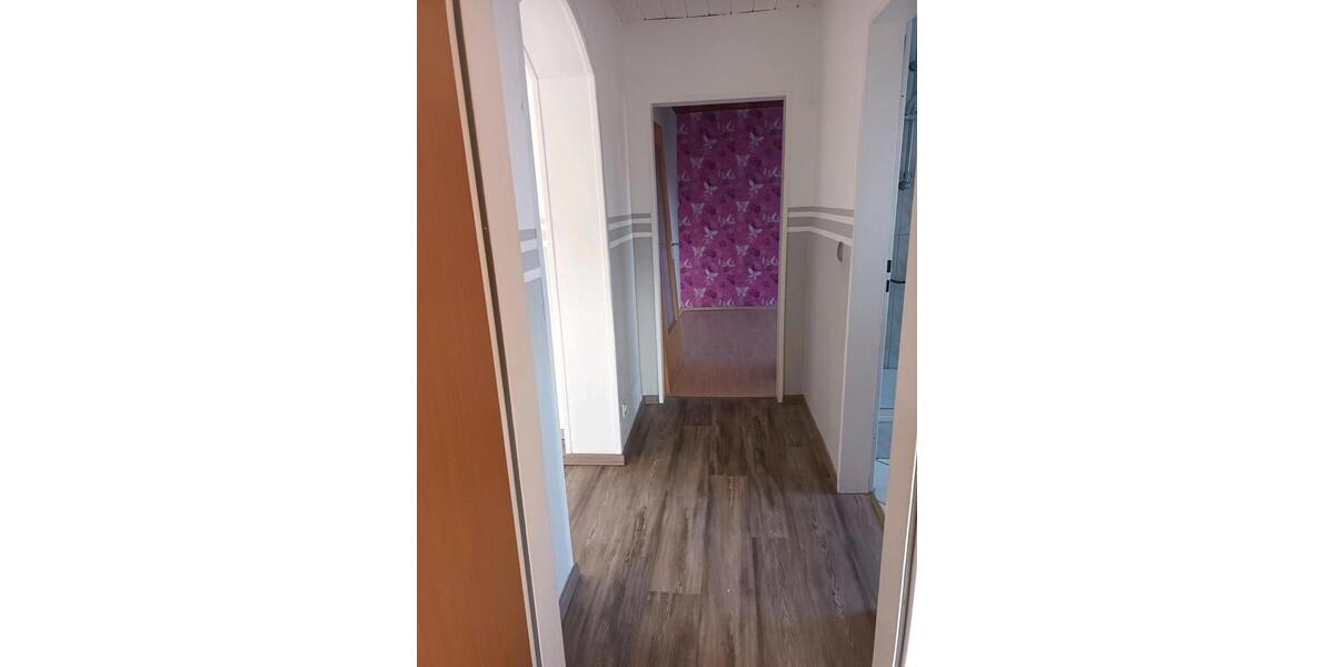 Etagenwohnung Ense - 3 Zimmer, 85 m&sup2;, 520&euro; | Angebot:25420396