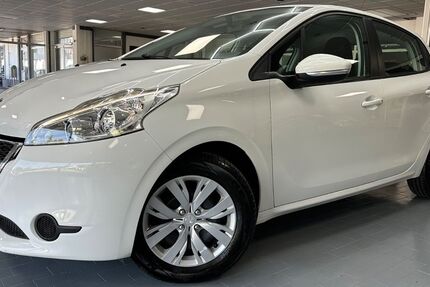 Peugeot 208 88.000 km 5.990 &euro; Hamm 59067