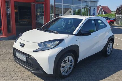Toyota Aygo (X) 4.100 km 15.750 &euro; Beckum 59269