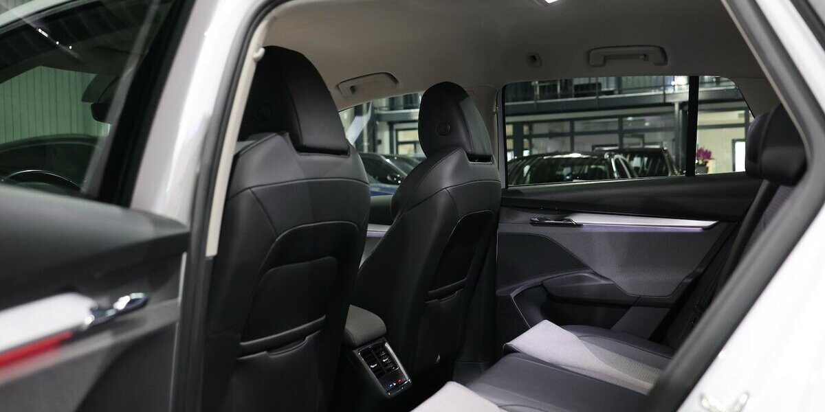 Skoda Enyaq IV 80 LOFT 93% / LEDER / LED / WÄRMEPUMPE 114.000 km 26.777 &euro; Hamm 59077