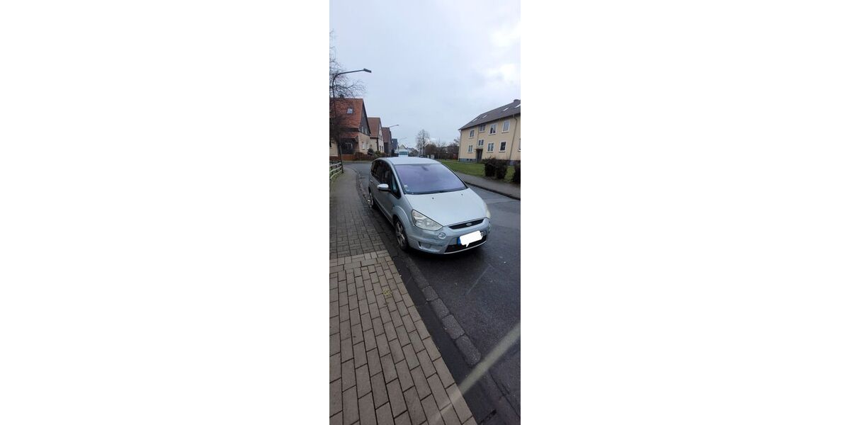 Ford S-Max 169.370 km 3.900 &euro; Hamm 59067
