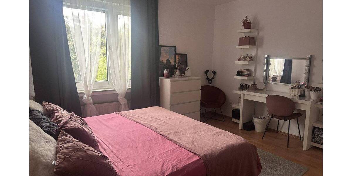 Etagenwohnung Dortmund Mitte - 2 Zimmer, 72 m&sup2;, 648&euro; | Angebot:26919399