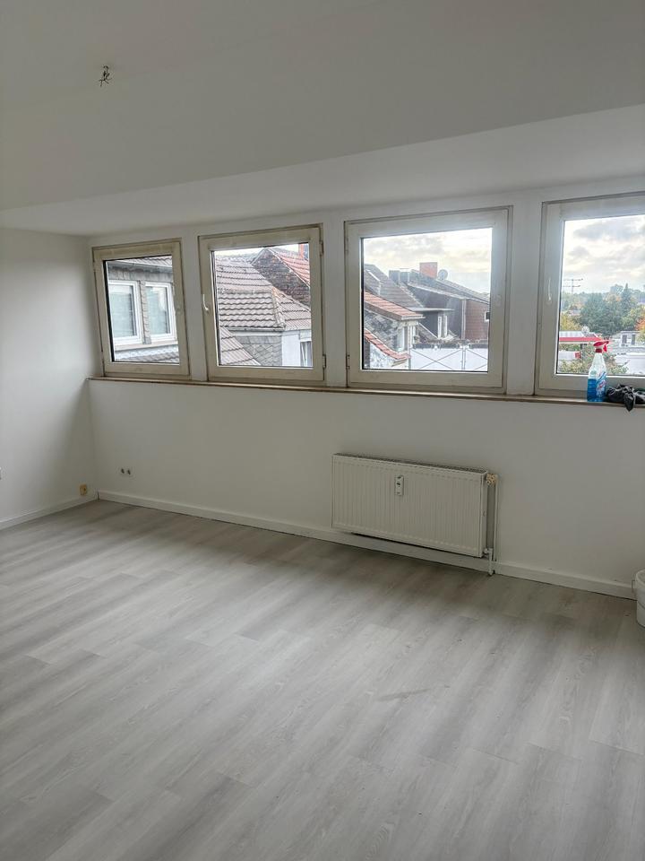 * Hamm-Süden * Blick auf Cafe Del Sol * zentral * Nähe EVK * zimmer