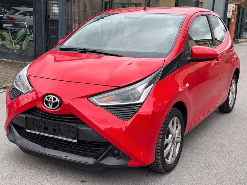 Aygo (X)