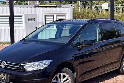 VW Touran 99.531 km 16.000 &euro; Menden (Sauerland) 58706