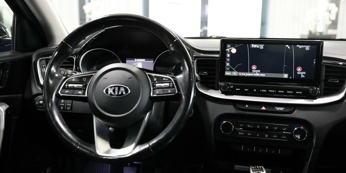 Kia XCeed 1.4 T-GDI LUNCH-X-EDITION / PANORAMA, LED 95.000 km 15.911 &euro; Hamm 59077