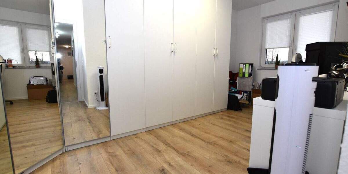 Etagenwohnung Menden Lendringsen - 3 Zimmer, 98 m&sup2;, 1.185&euro; | Angebot:26275576