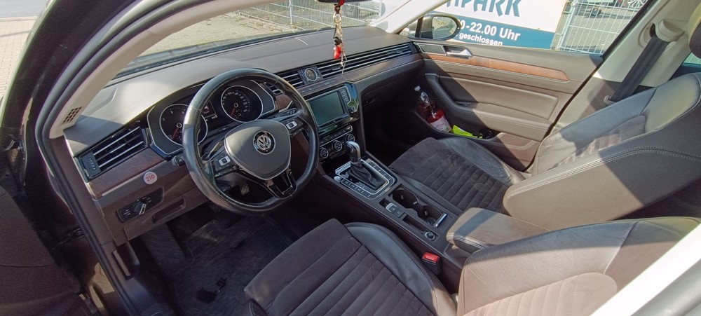 VW Passat Variant 132.000 km 18.500 &euro; Kamen 59174