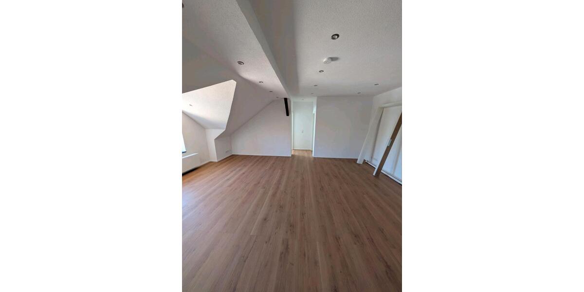 Dachgeschoßwohnung Soest - 4 Zimmer, 100 m&sup2;, 1.450&euro; | Angebot:26326070