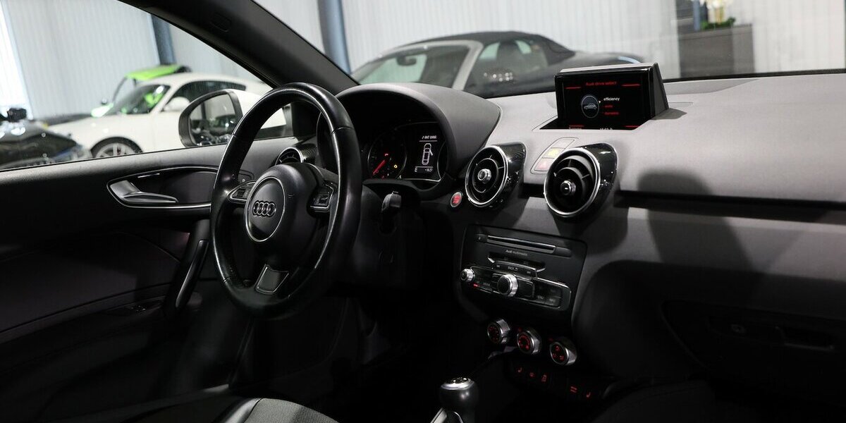 Audi A1 1.6 TDI SPORT WHITE / XENON, NAVI-MMI, LEDER 111.000 km 13.444 &euro; Hamm 59077