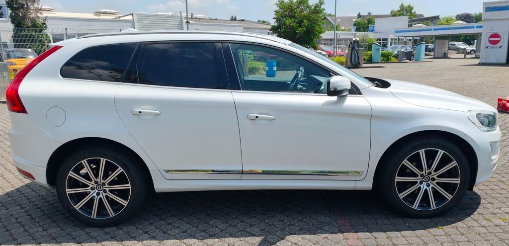 Volvo XC60 106.000 km 22.950 &euro; Kamen Westfalen 59174