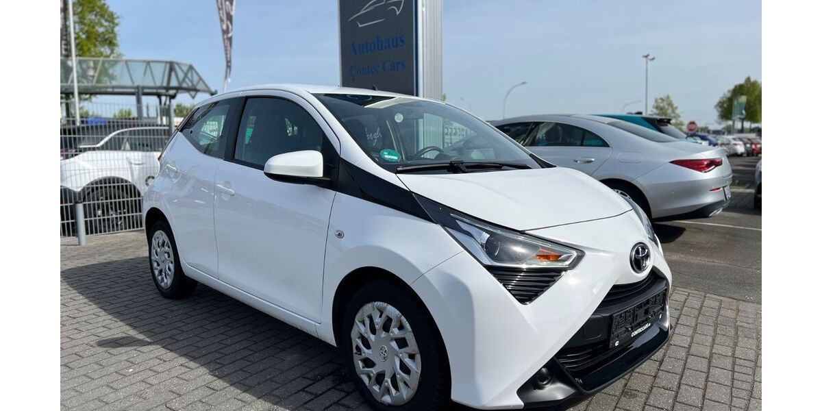 Toyota Aygo (X) 48.180 km 10.999 &euro; Werl 59457