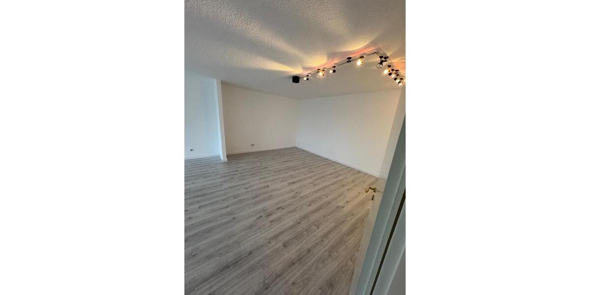 Erdgeschoßwohnung Dortmund Brackel - 2 Zimmer, 90 m&sup2;, 750&euro; | Angebot:25180605