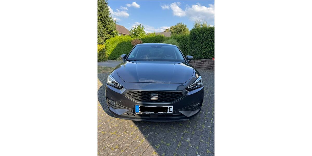 Seat Leon 61.408 km 21.990 &euro; Menden 58708