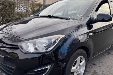 Hyundai i20 169.000 km 2.500 &euro; Hamm/Westfalen 59077