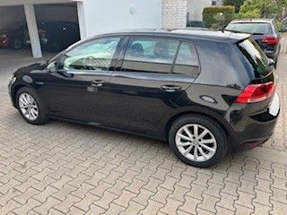 VW Golf 79.500 km 12.600 &euro; Oelde 59302