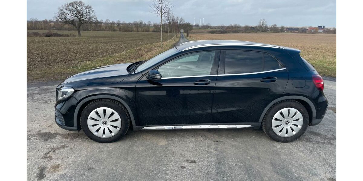 Mercedes-Benz GLA 180 115.134 km 20.450 &euro; Drensteinfurt 48317