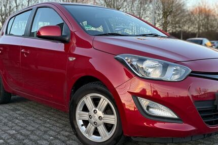 Hyundai i20 152.000 km 5.300 &euro; Hamm 59065