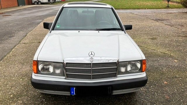 Mercedes-Benz 190 166.000 km 8.500 € Lüdinghausen 59348