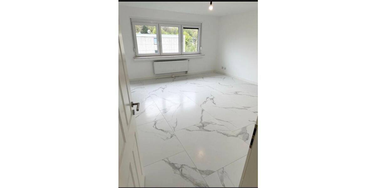 Etagenwohnung Bergkamen - 3 Zimmer, 81 m&sup2;, 140.000&euro; | Angebot:27146048