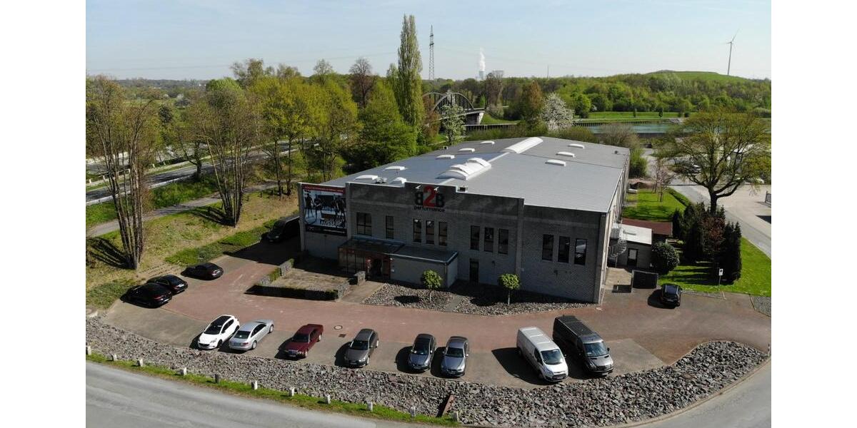 Gewerbe- Lager- Produktionshalle mit Bürofläche zimmer