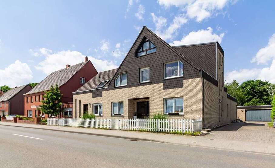 Haus zum Kaufen in Ahlen Vorhelm 450.000 € 214.9 m²