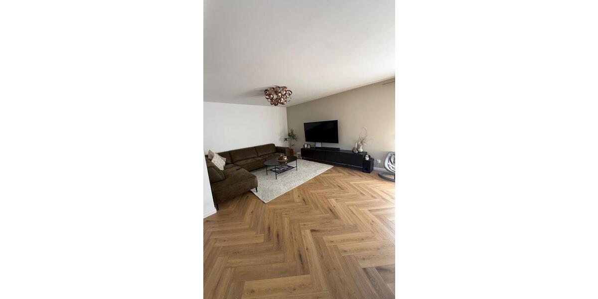 Etagenwohnung Lünen Brambauer - 3 Zimmer, 96 m&sup2;, 1.370&euro; | Angebot:26169944