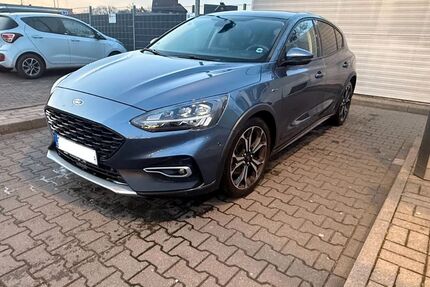 Ford Focus 74.000 km 17.950 &euro; Waltrop 45731