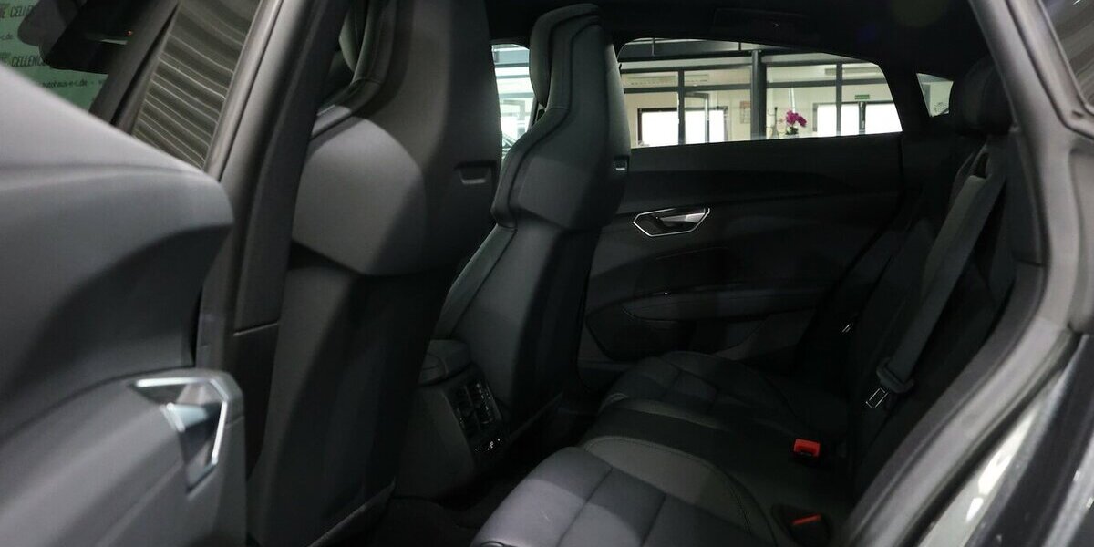 Audi e-tron GT QUATTRO / DAYTONA + BLACK / PANORAMA / 29.000 km 48.777 &euro; Hamm 59077
